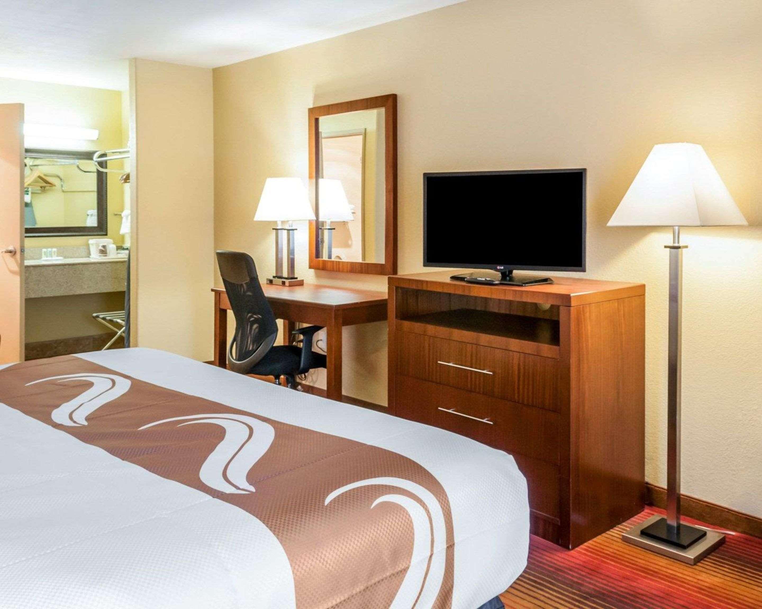 Quality Inn & Suites Albuquerque West Esterno foto