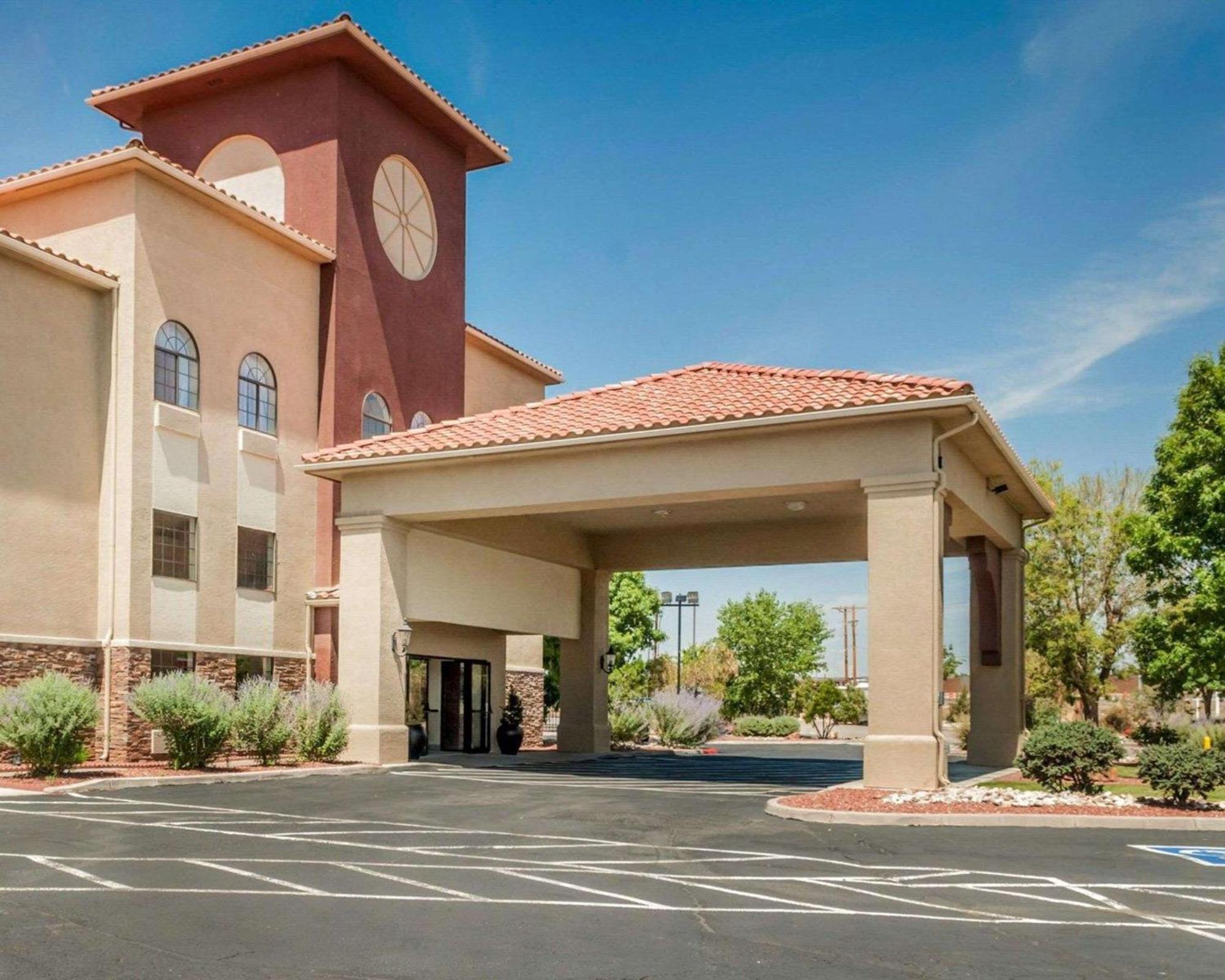 Quality Inn & Suites Albuquerque West Esterno foto