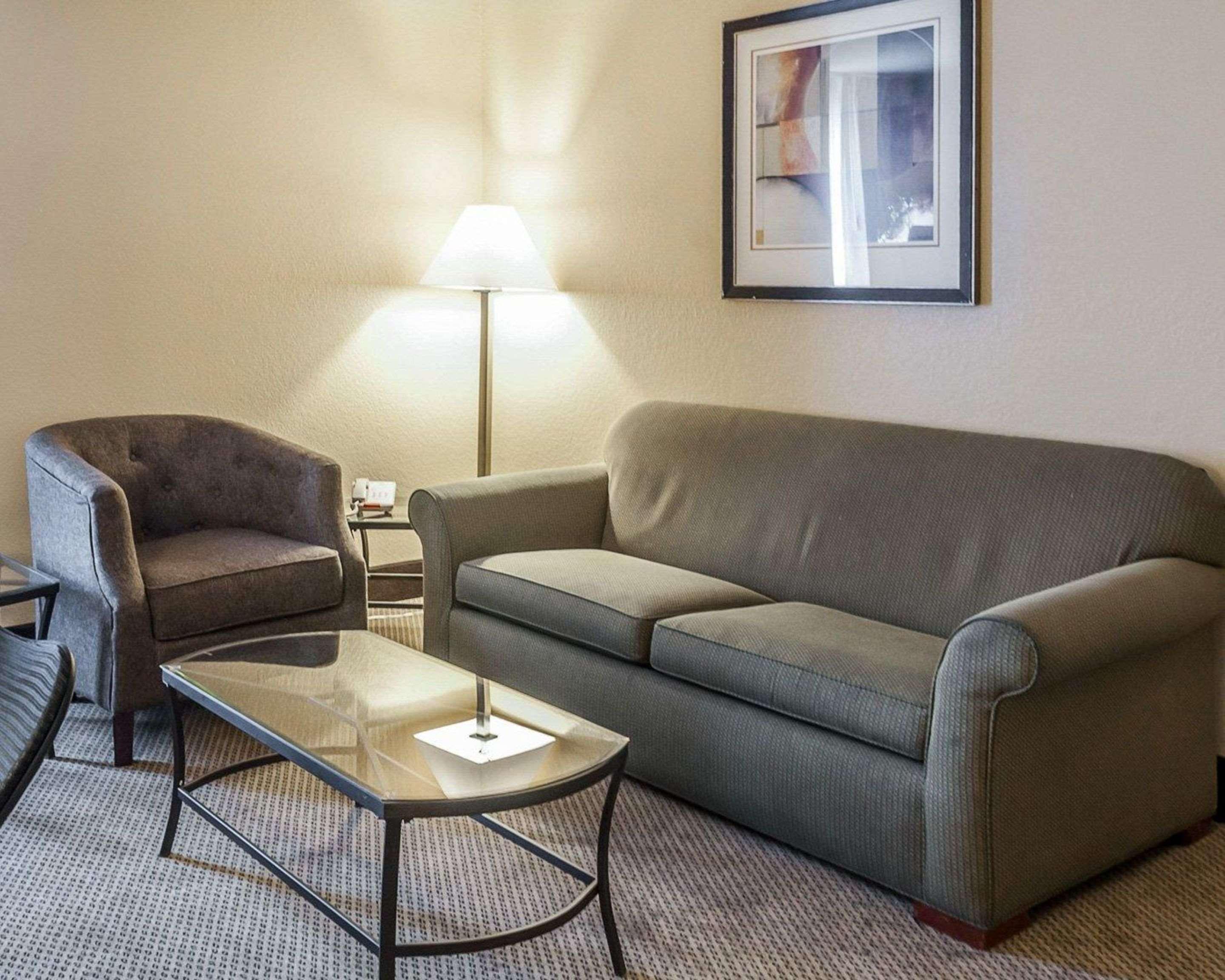 Quality Inn & Suites Albuquerque West Esterno foto